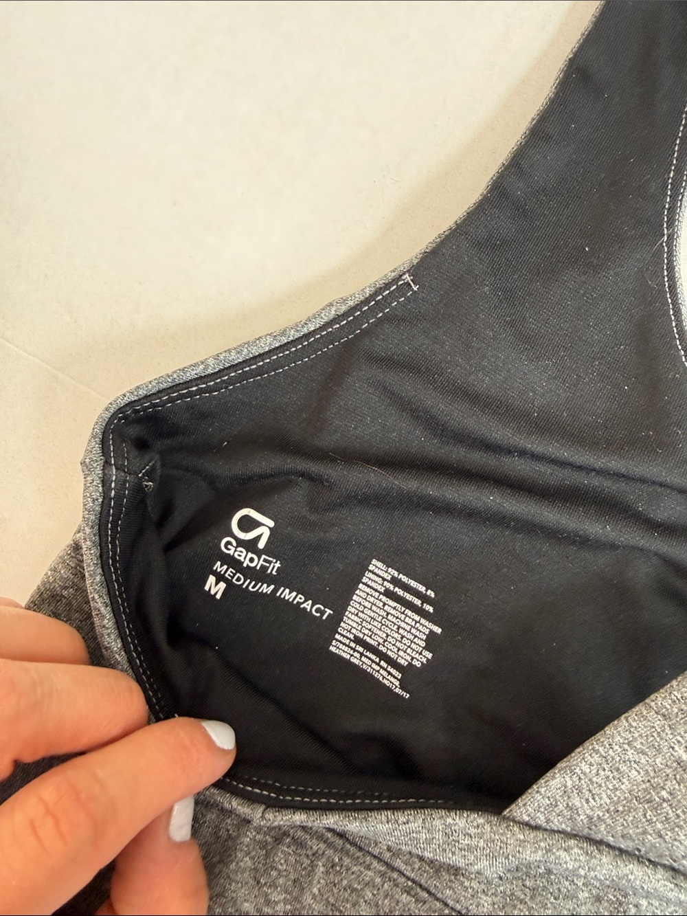 GAP Sports Bra Gray size Medium - Picture 3 of 7